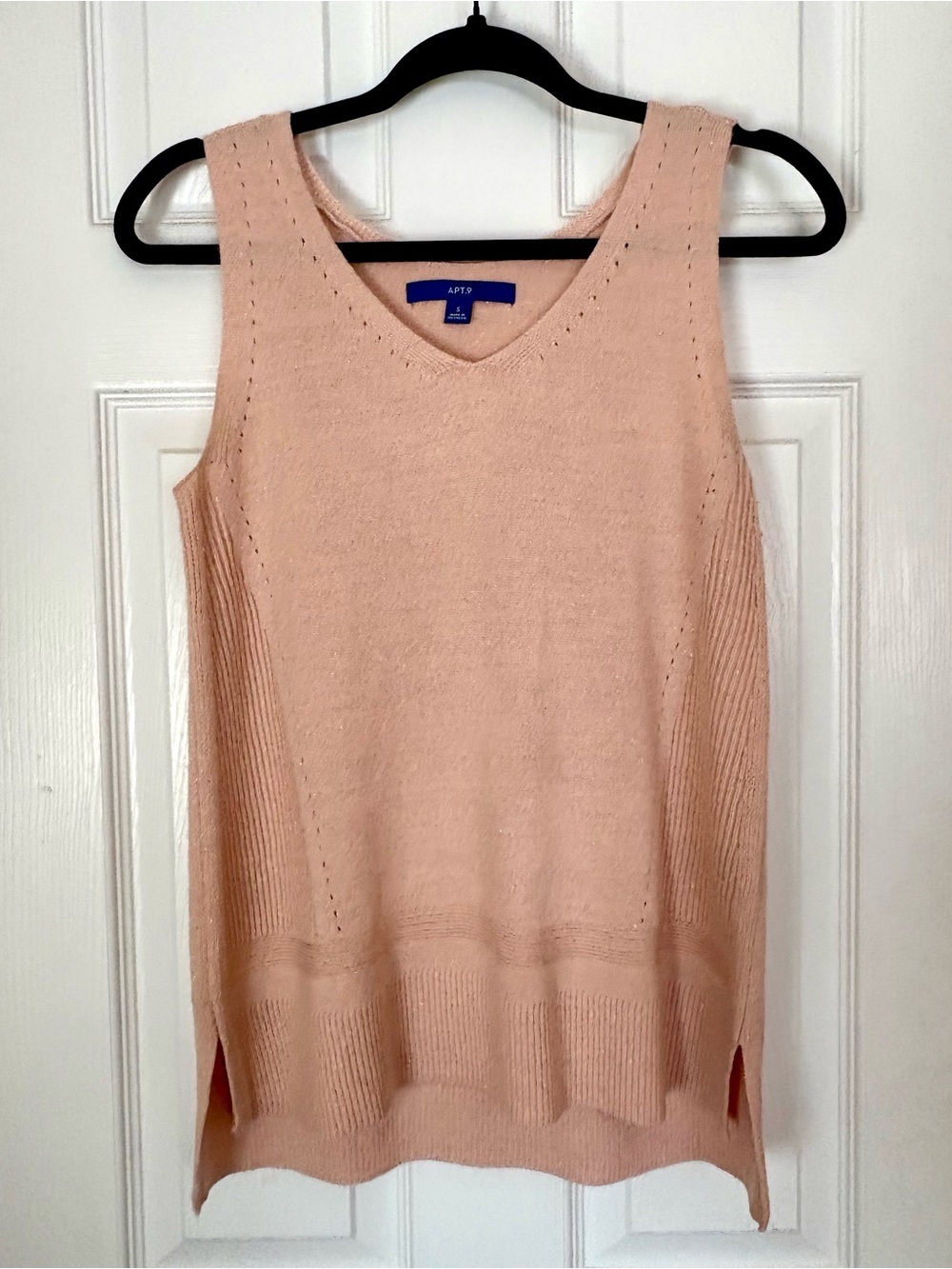 Apt. 9 Soft Blush Pink V-Neck Sleeveless Knit Top